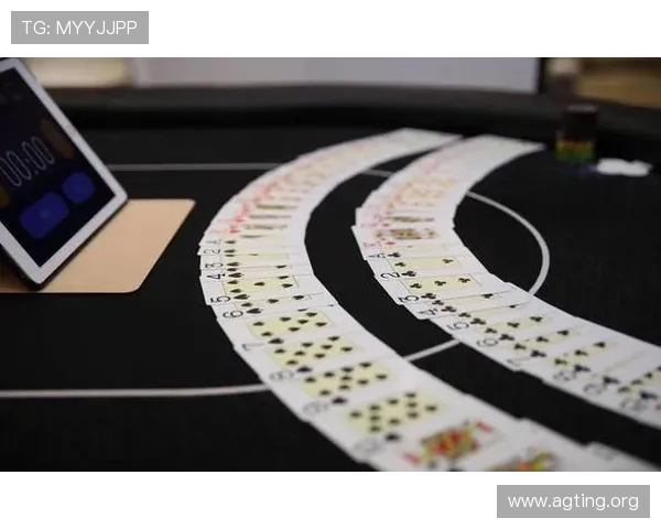 高品质棋牌竞技，尽在钱嗨棋牌app下载！